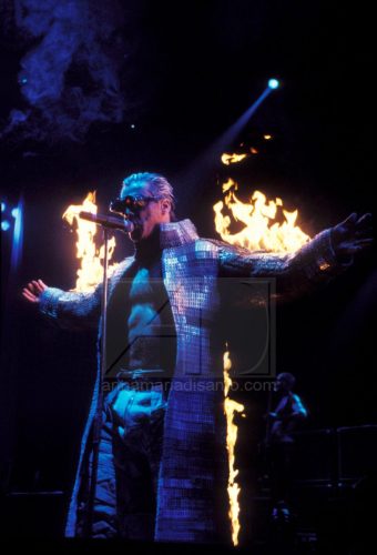 18 - TILL LINDEMANN - RAMMSTEIN LIVE