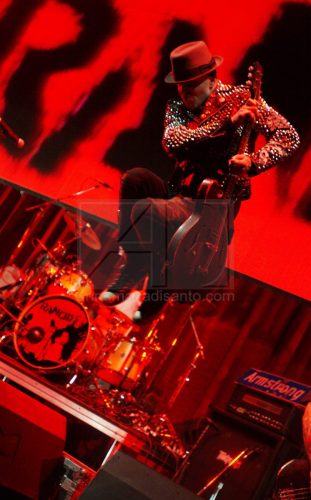 21 - LARS FREDERIKSEN - RANCID LIVE